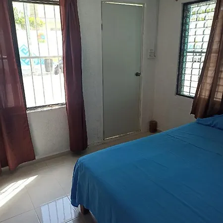 Sandy'S Room 2